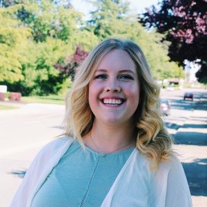 Meet your Posher, Jenna